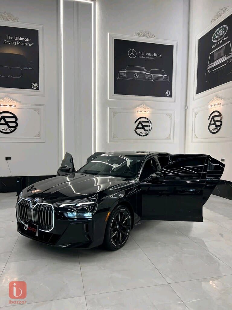 BMW 7-Series 740i 6