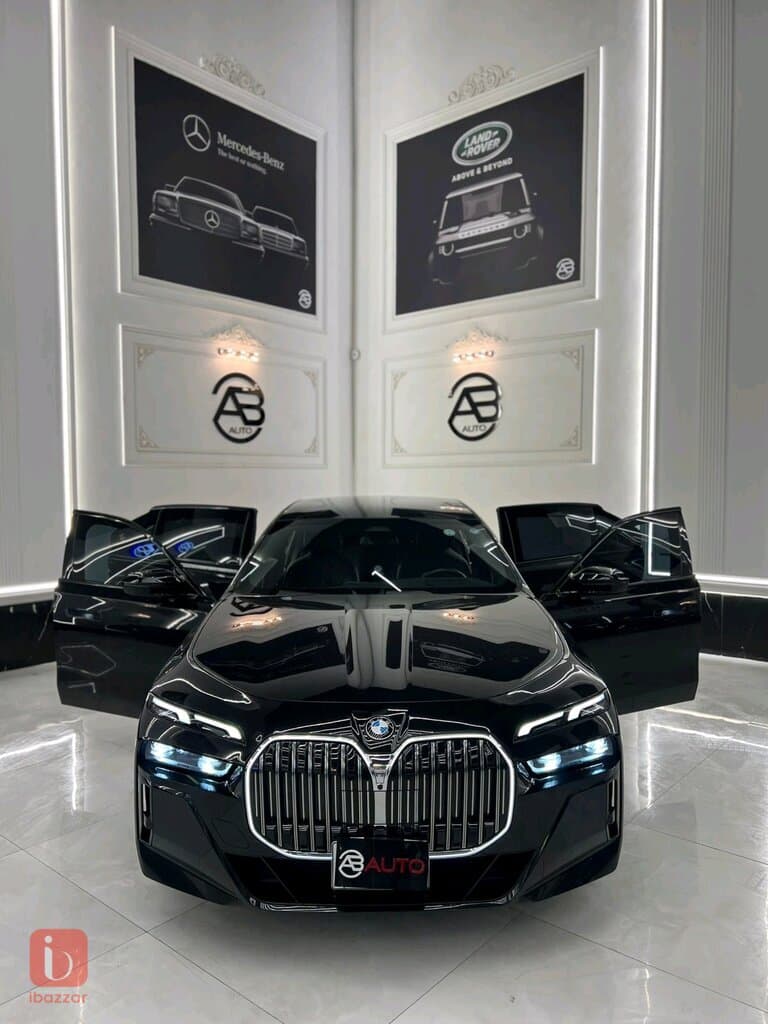 BMW 7-Series 740i 7