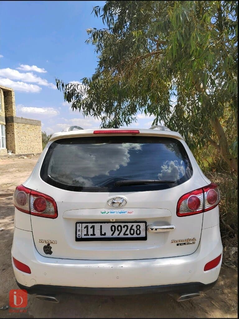 Hyundai Santa Fe Standard 4