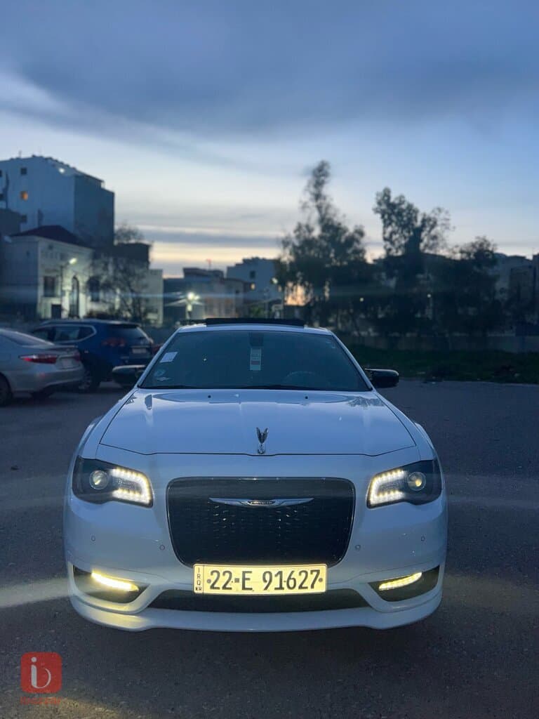 Chrysler 300 16