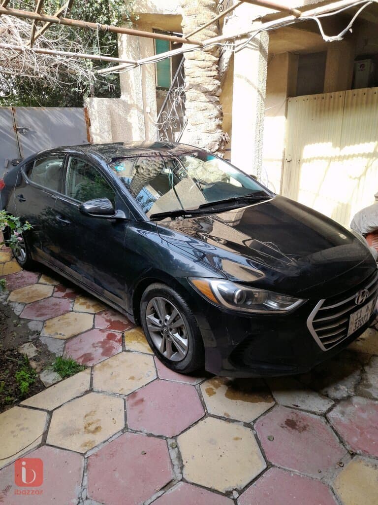 Hyundai Elantra Sport 6