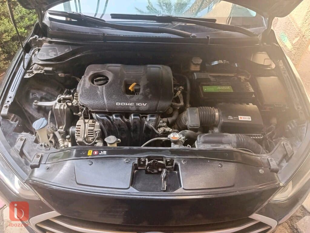 Hyundai Elantra Sport 2