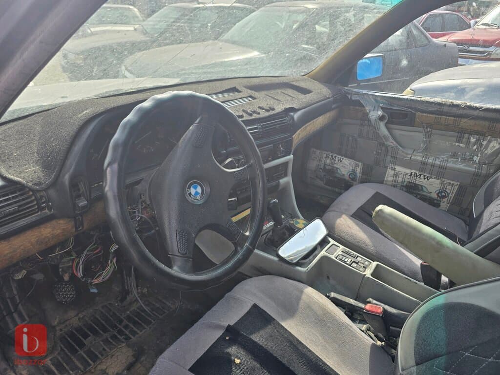 BMW 7-Series 740i 9