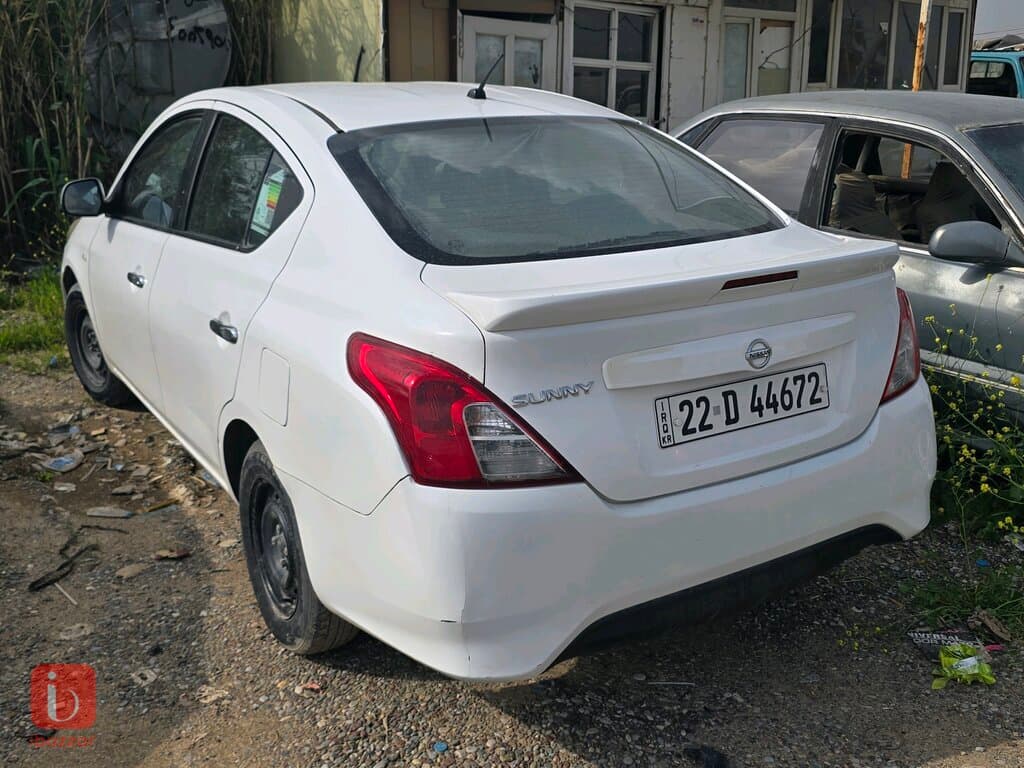 Nissan Sunny 6