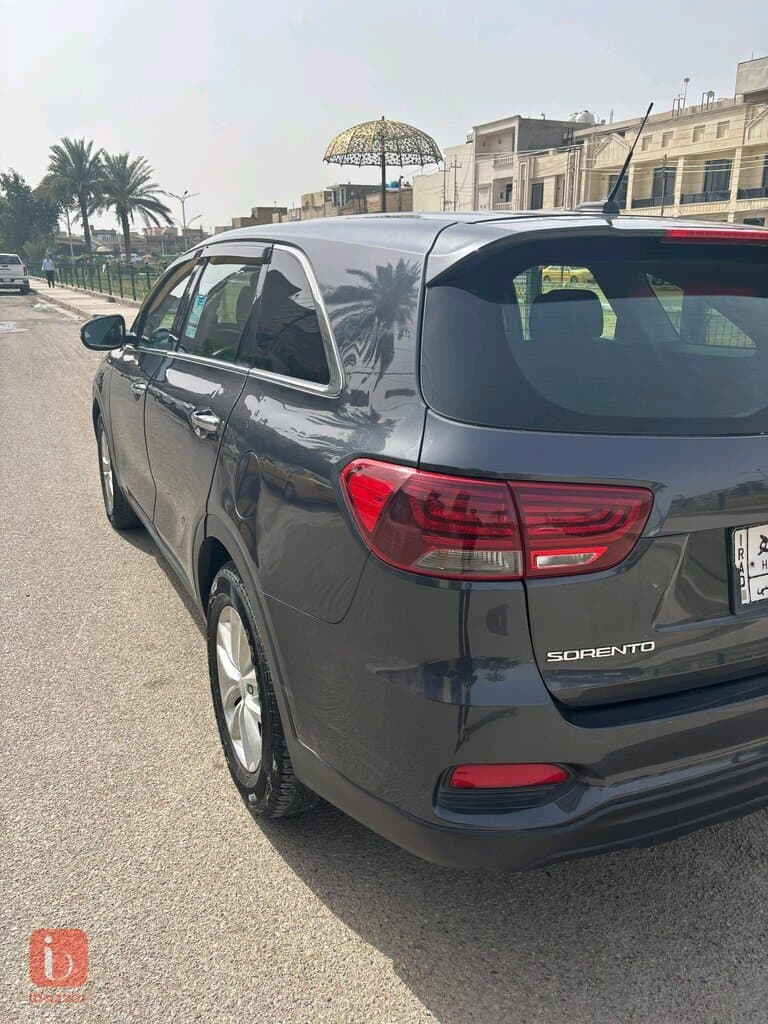 KIA Sorento 6