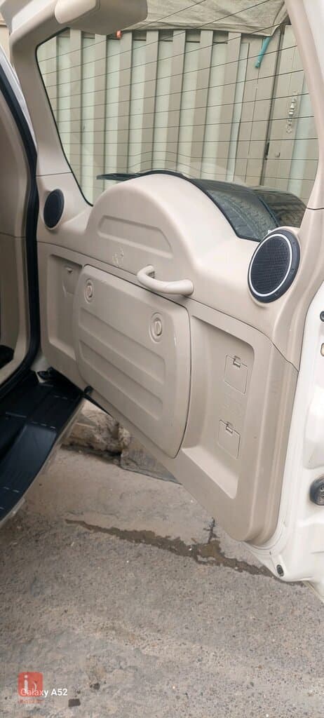 Mitsubishi Pajero GLS 10