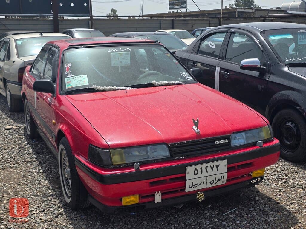 Mazda 626 Base 2