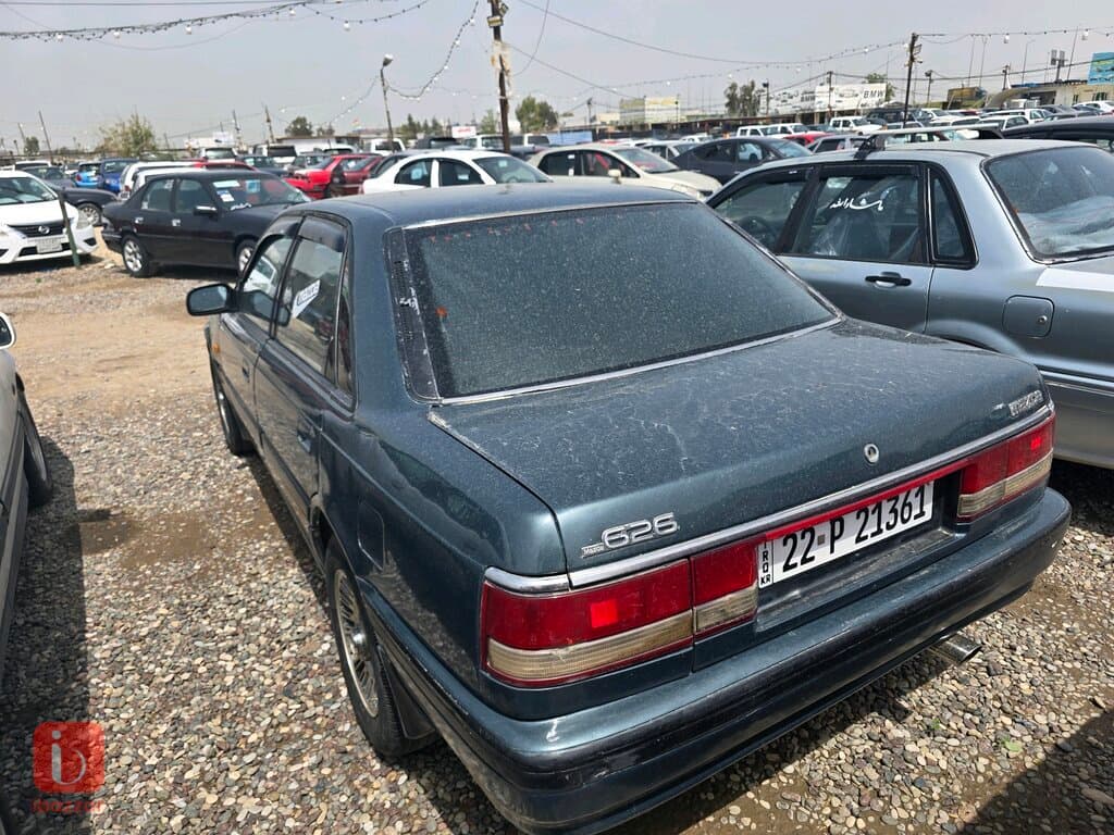 Mazda 626 Base 4