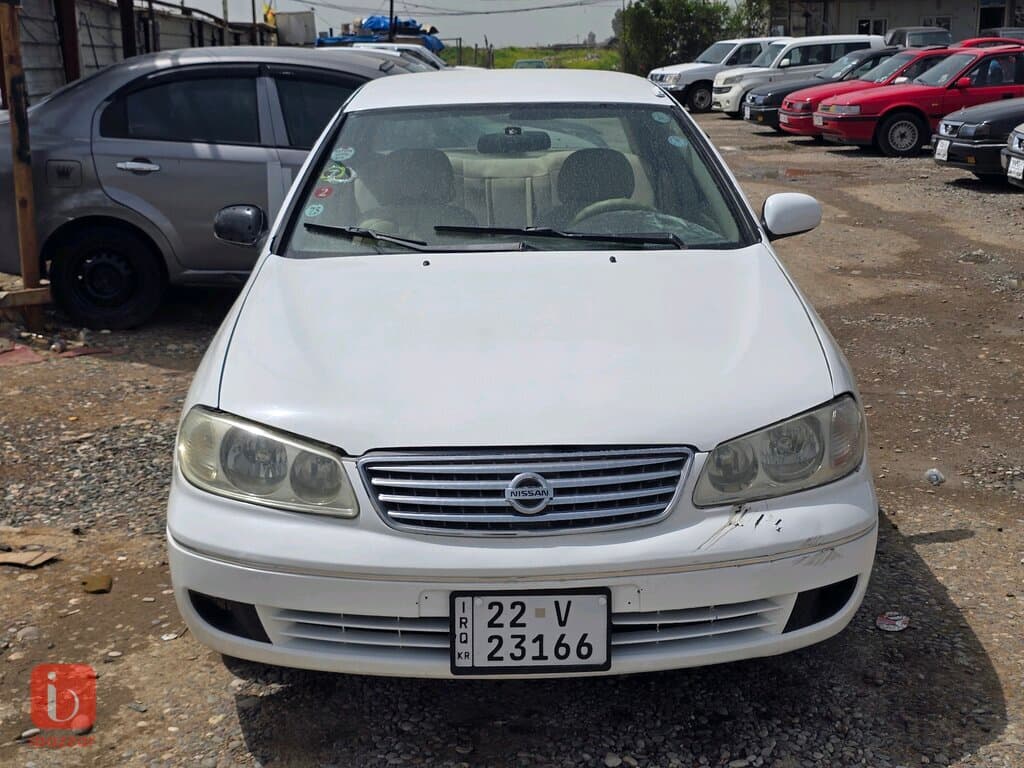 Nissan Sunny 1