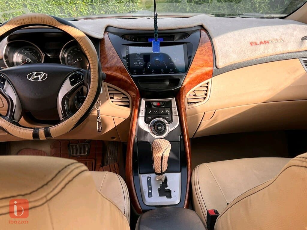 Hyundai Elantra GLS 12