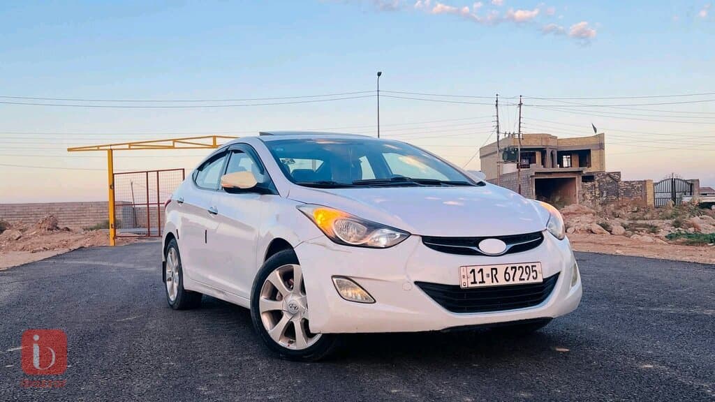 Hyundai Elantra GLS 2