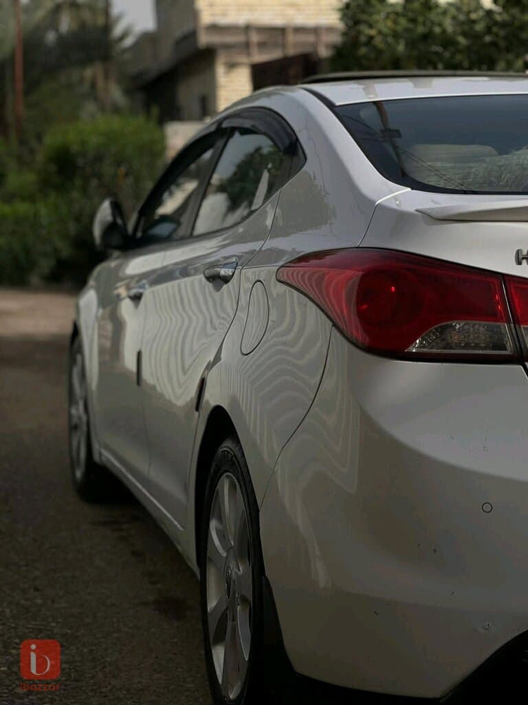Hyundai Elantra GLS 3