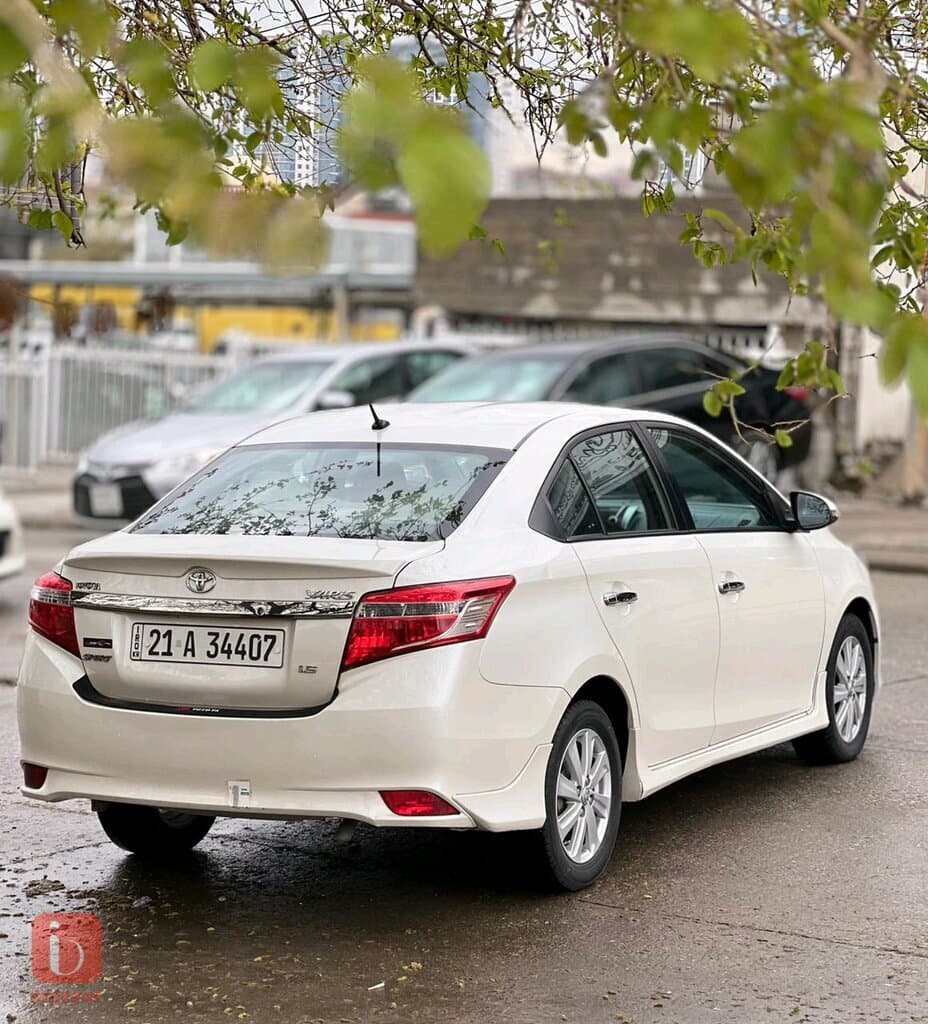 Toyota Yaris Sport 7
