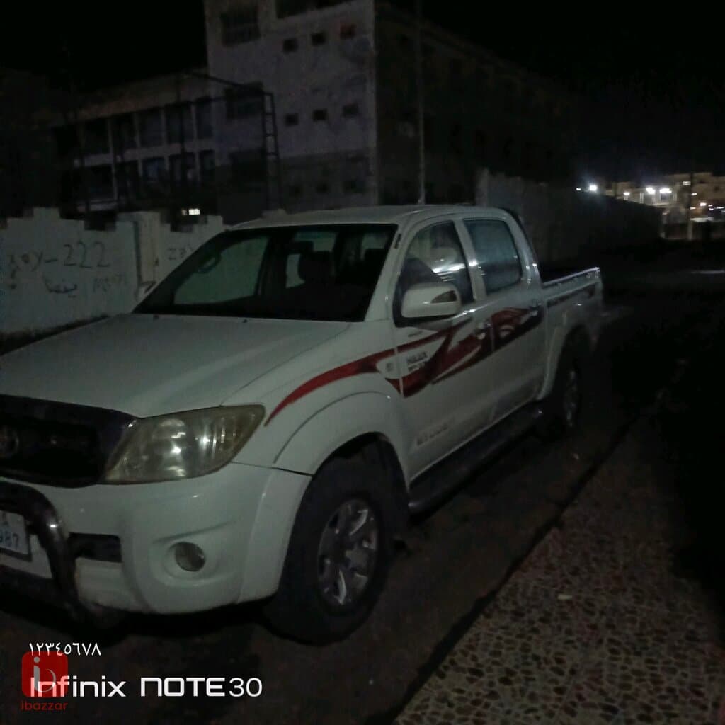 Toyota Hilux Double Cab GLX 5