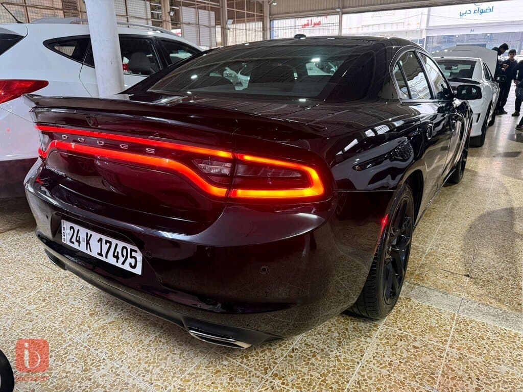 Dodge Charger SXT 11