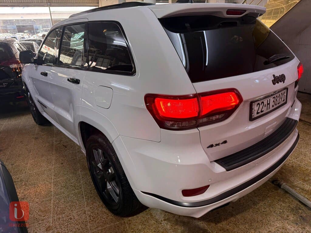 Jeep Grand Cherokee Limited 10