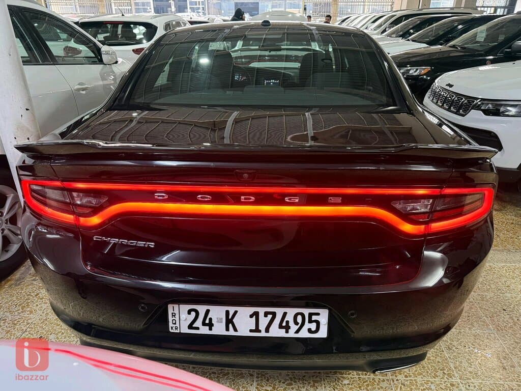 Dodge Charger SXT 6