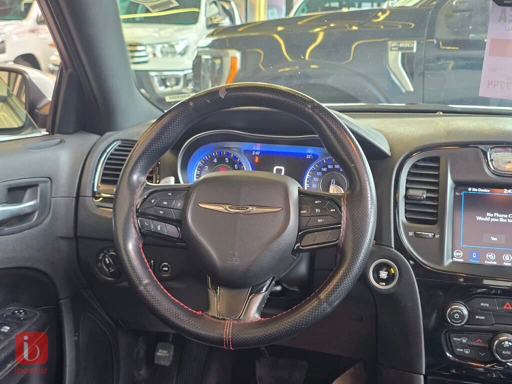 Chrysler 300 9
