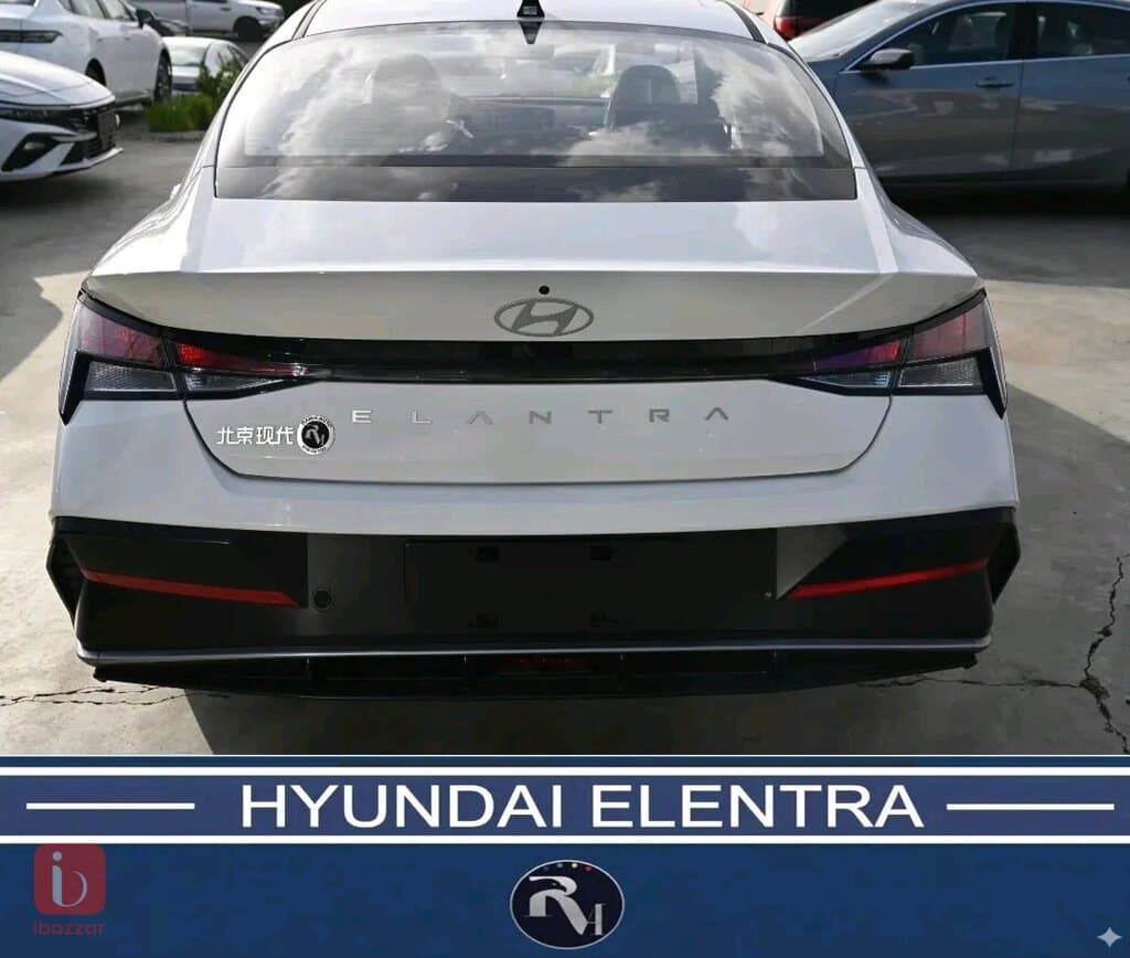 Hyundai Elantra 6