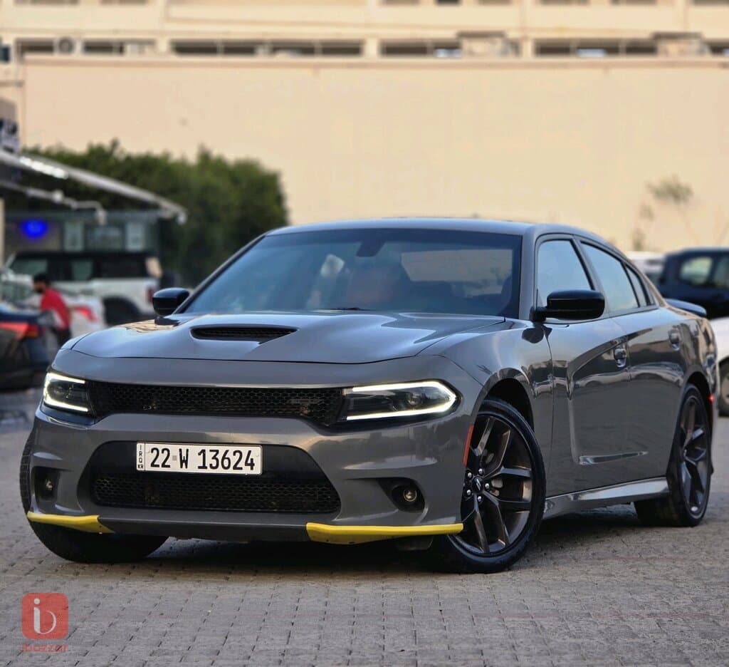 Dodge Charger SXT 2