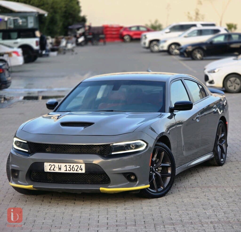 Dodge Charger SXT 3