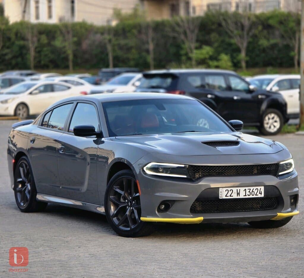 Dodge Charger SXT 4