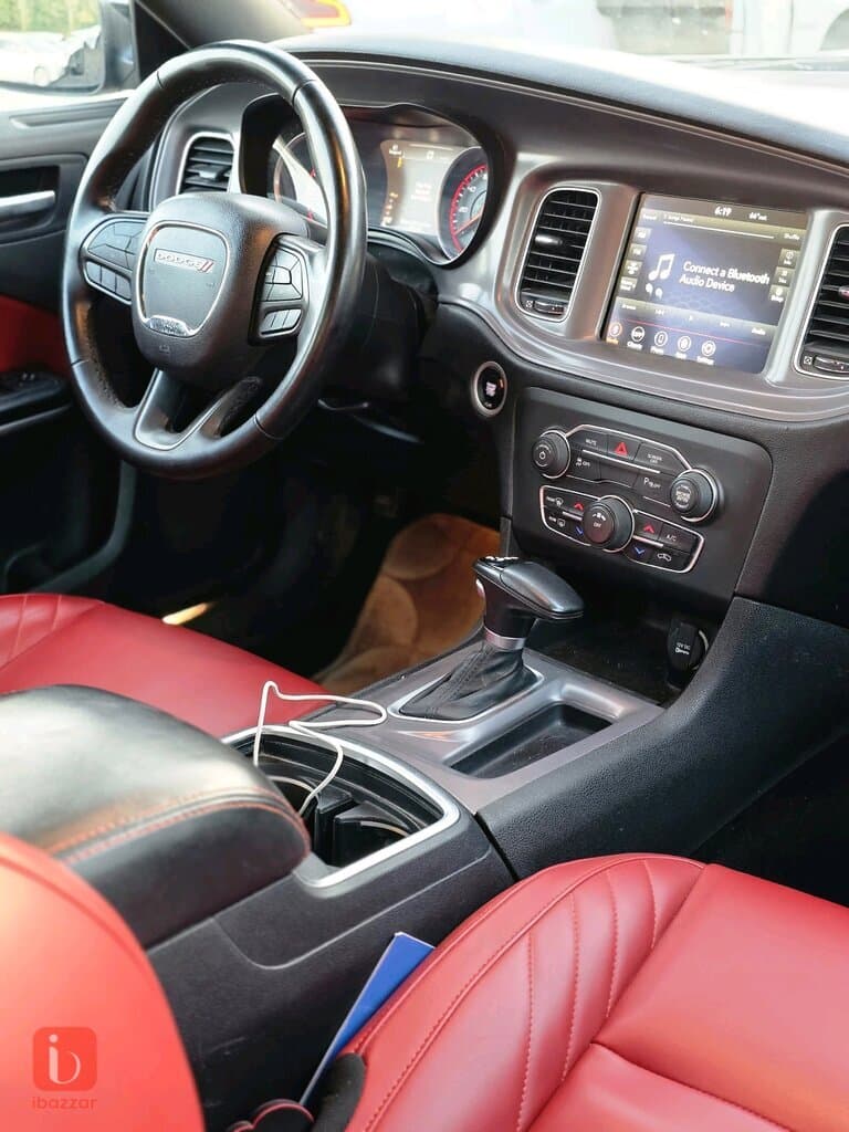 Dodge Charger SXT 8