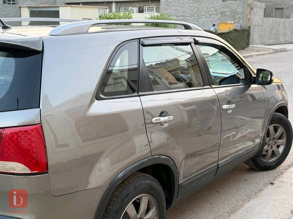 KIA Sorento LX 3