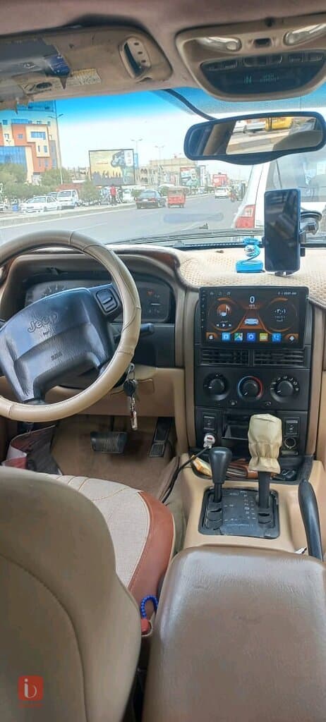 Jeep Grand Cherokee Limited 8