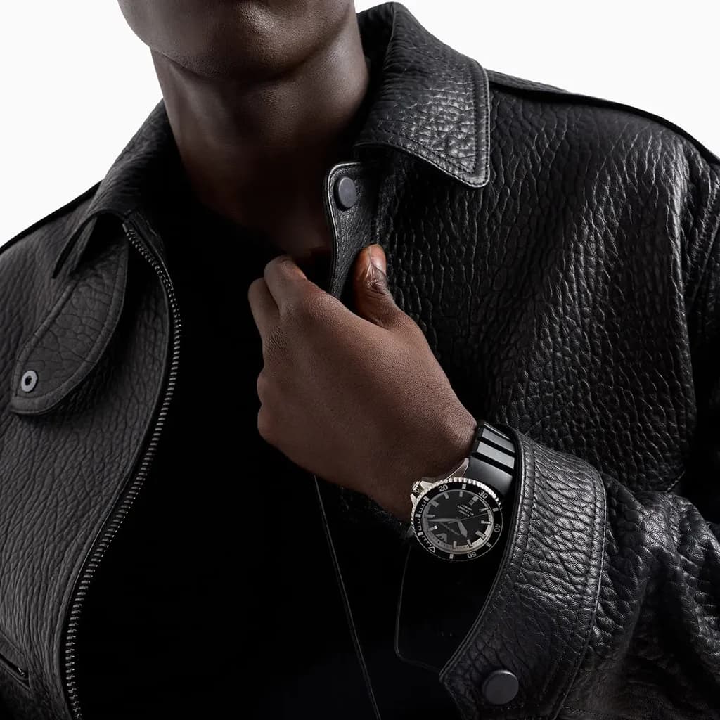 Emporio Armani Men's Watch 42mm - AR60078 (Black) 10