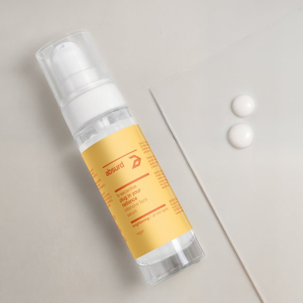 Brightening Facial Serum with Vitamin C - Plug in Your Radiance 5