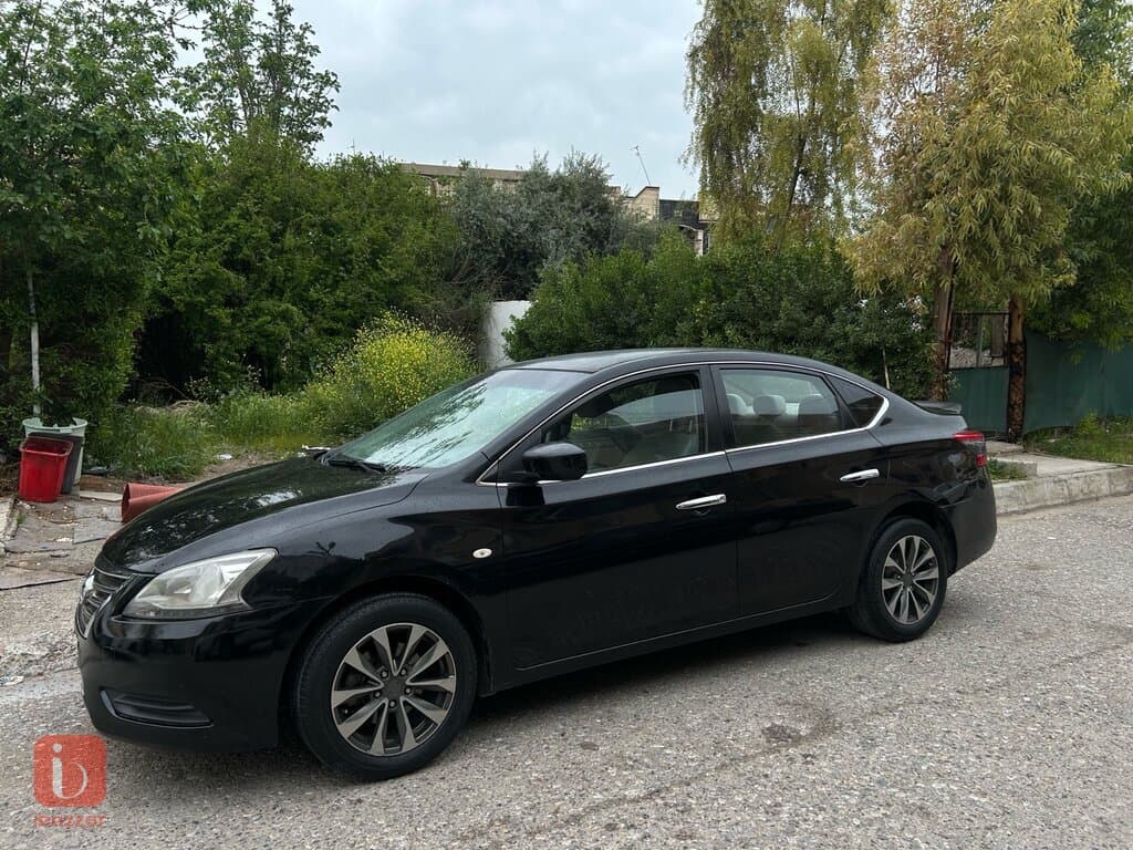 Nissan Sentra S 2