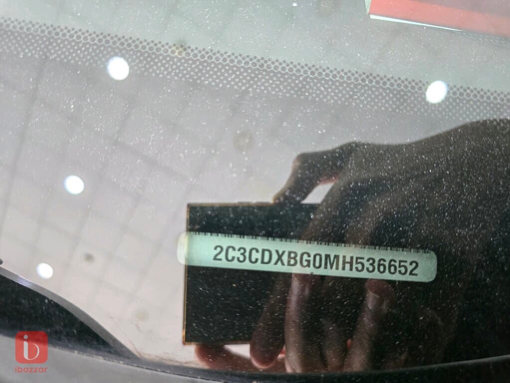 Dodge Charger SXT Plus 11