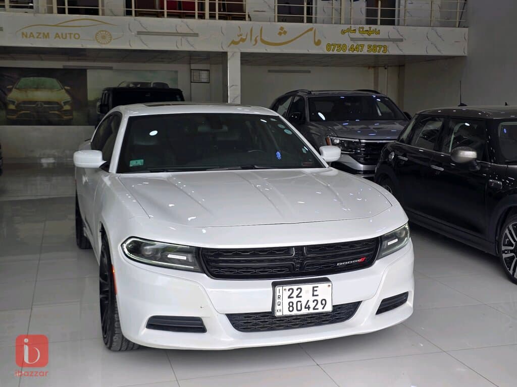 Dodge Charger SXT Plus 2