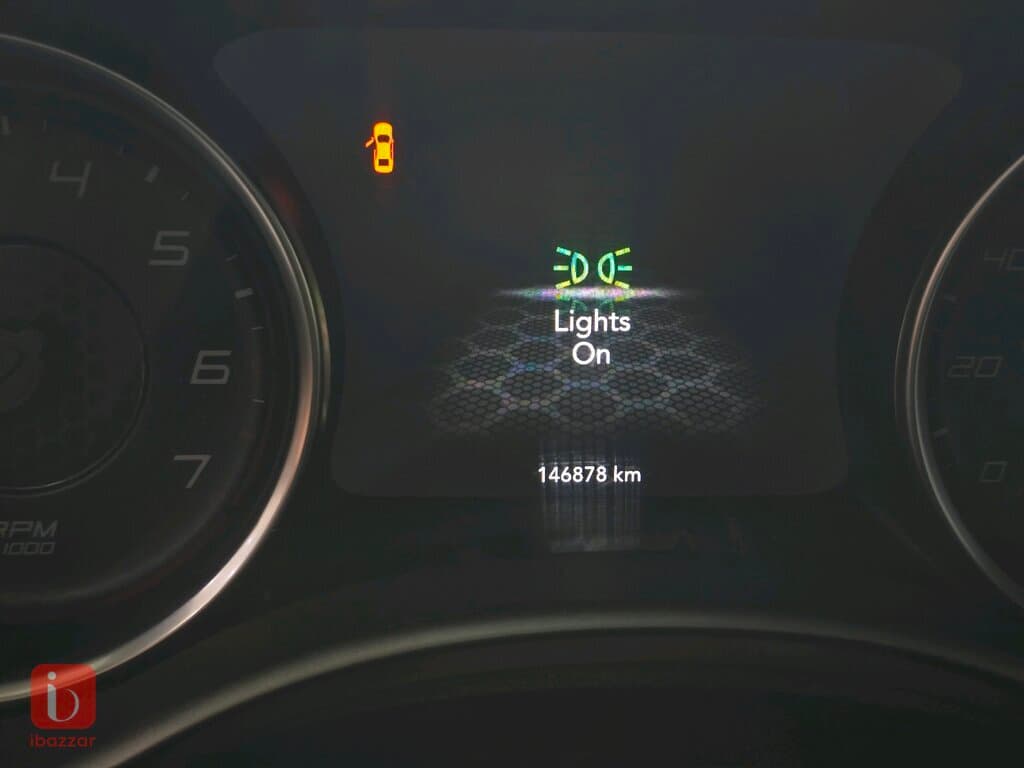 Dodge Charger SXT Plus 10