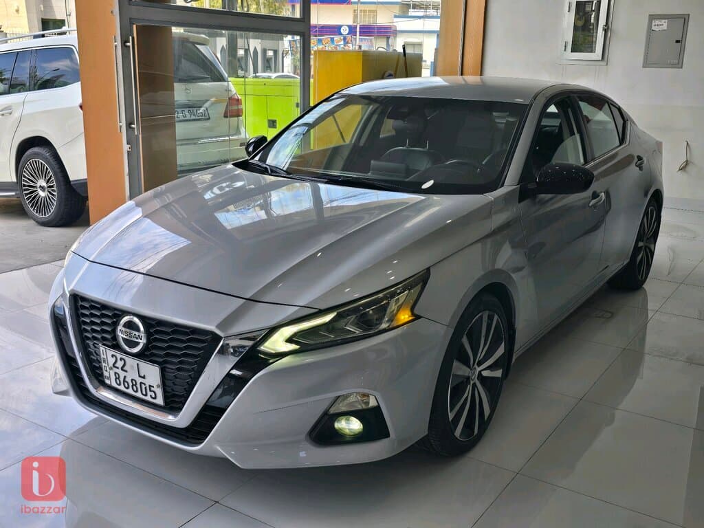 Nissan Altima SR 3