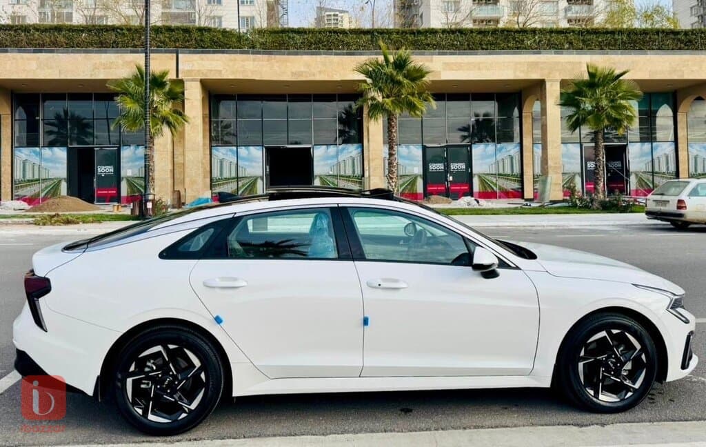 KIA K5 8