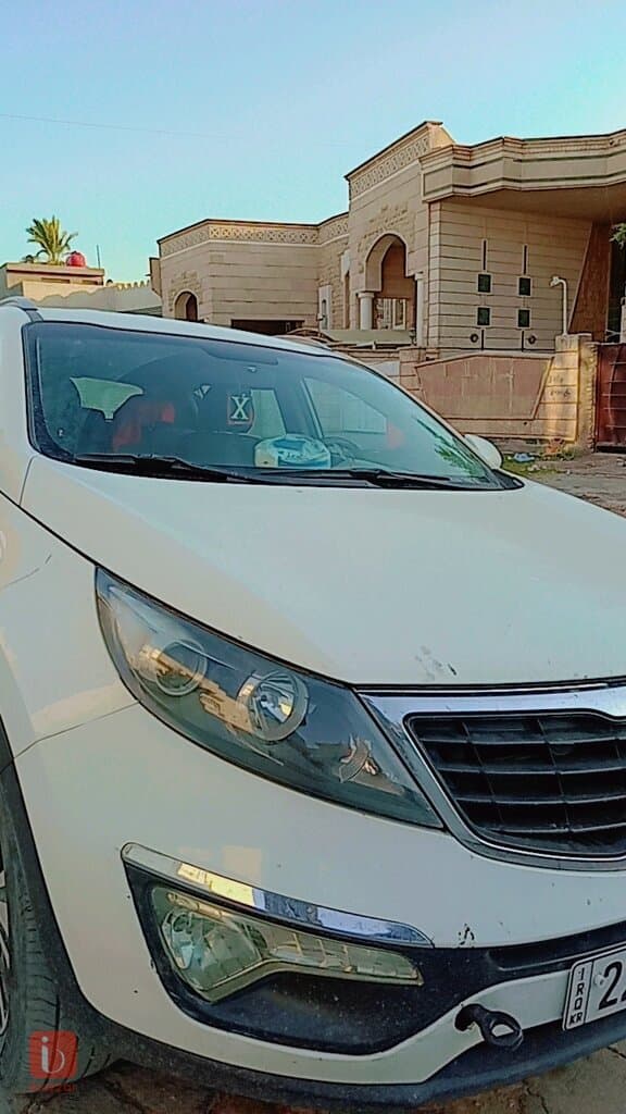KIA Sportage EX 2