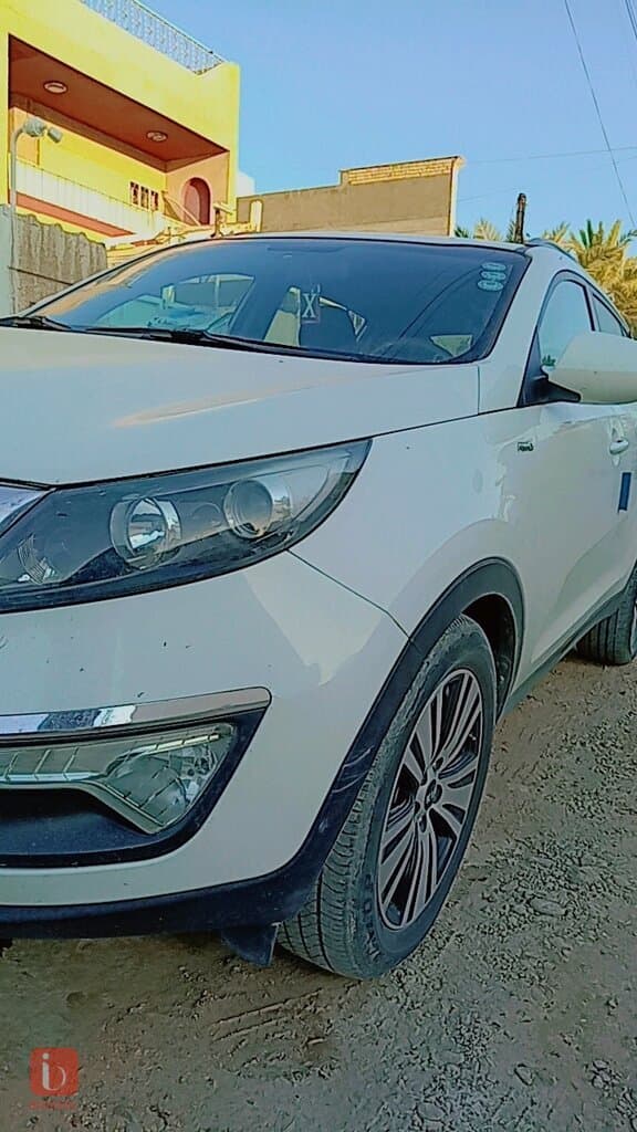 KIA Sportage EX 8