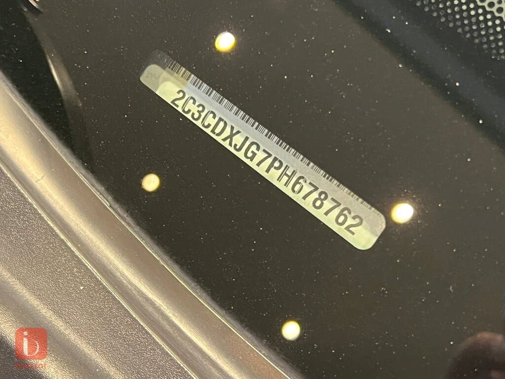 Dodge Charger SXT 13
