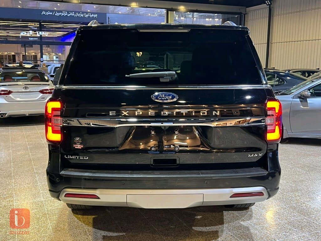Ford Explorer 5