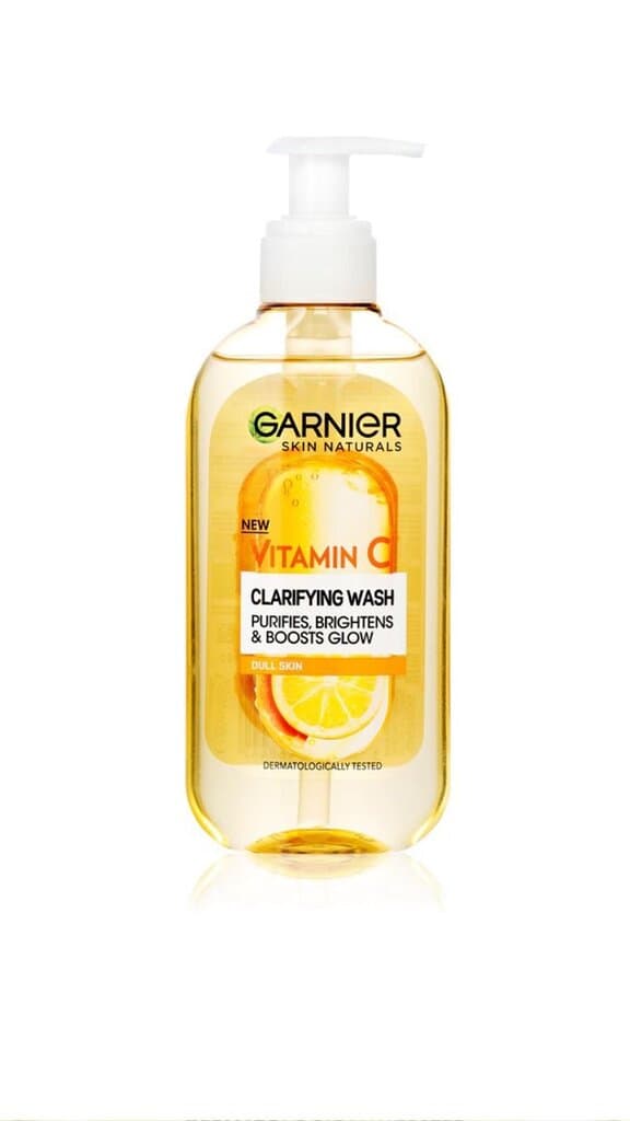 GARNIER Skin Naturals Vitamin C Facial Wash 1