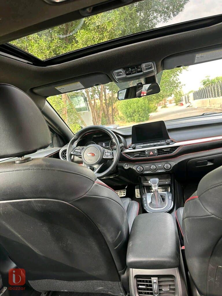 KIA K5 4