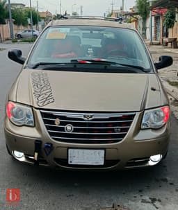 Dodge Caravan SXT — photo 1
