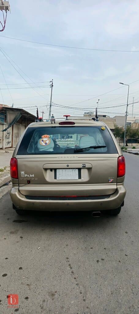 Dodge Caravan SXT — photo 4