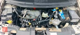Dodge Caravan SXT — photo 9