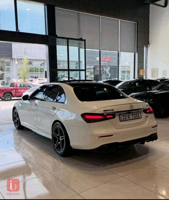 Mercedes-Benz E-Class 5