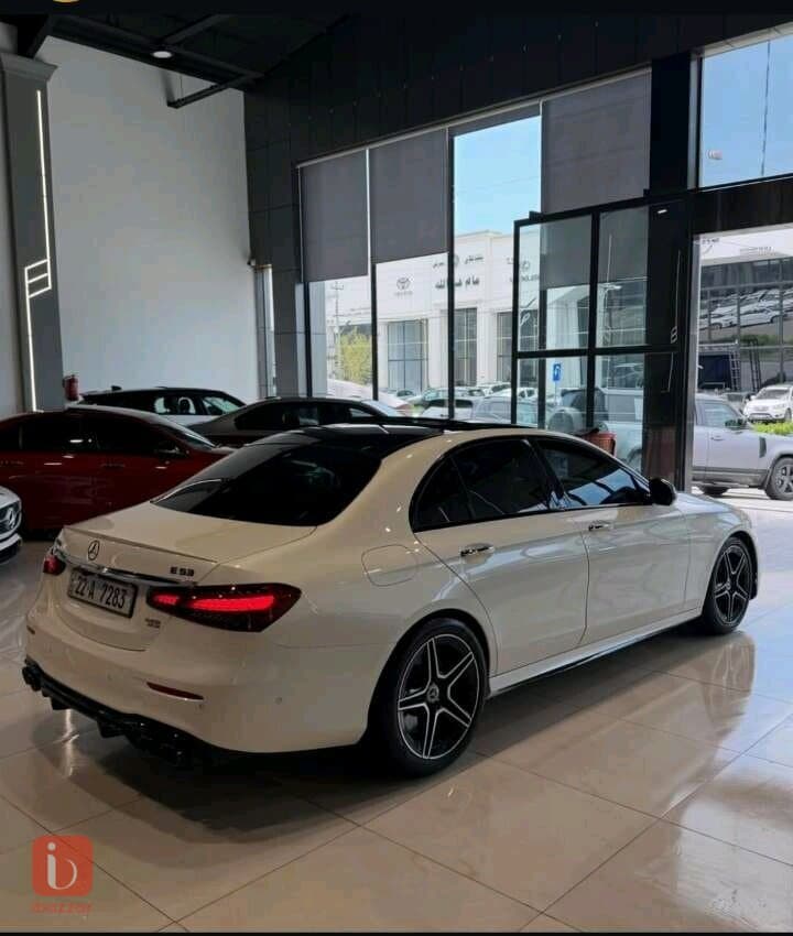 Mercedes-Benz E-Class 6