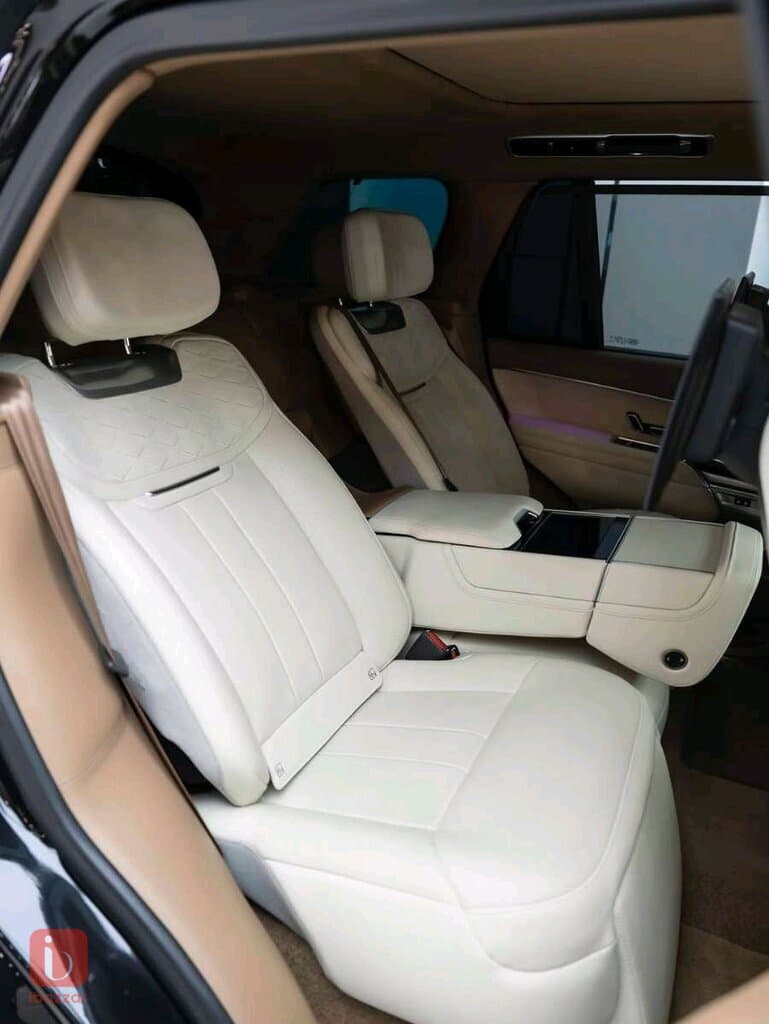 Land Rover Range Rover Vogue 12