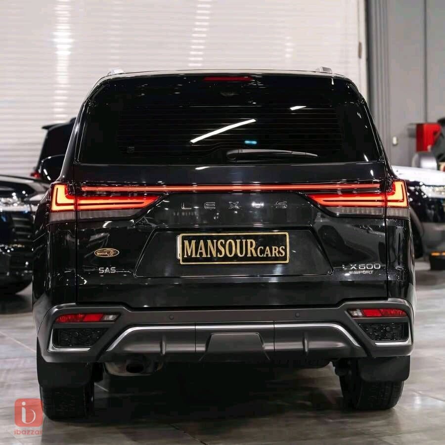 Lexus LX600 F Sport 4